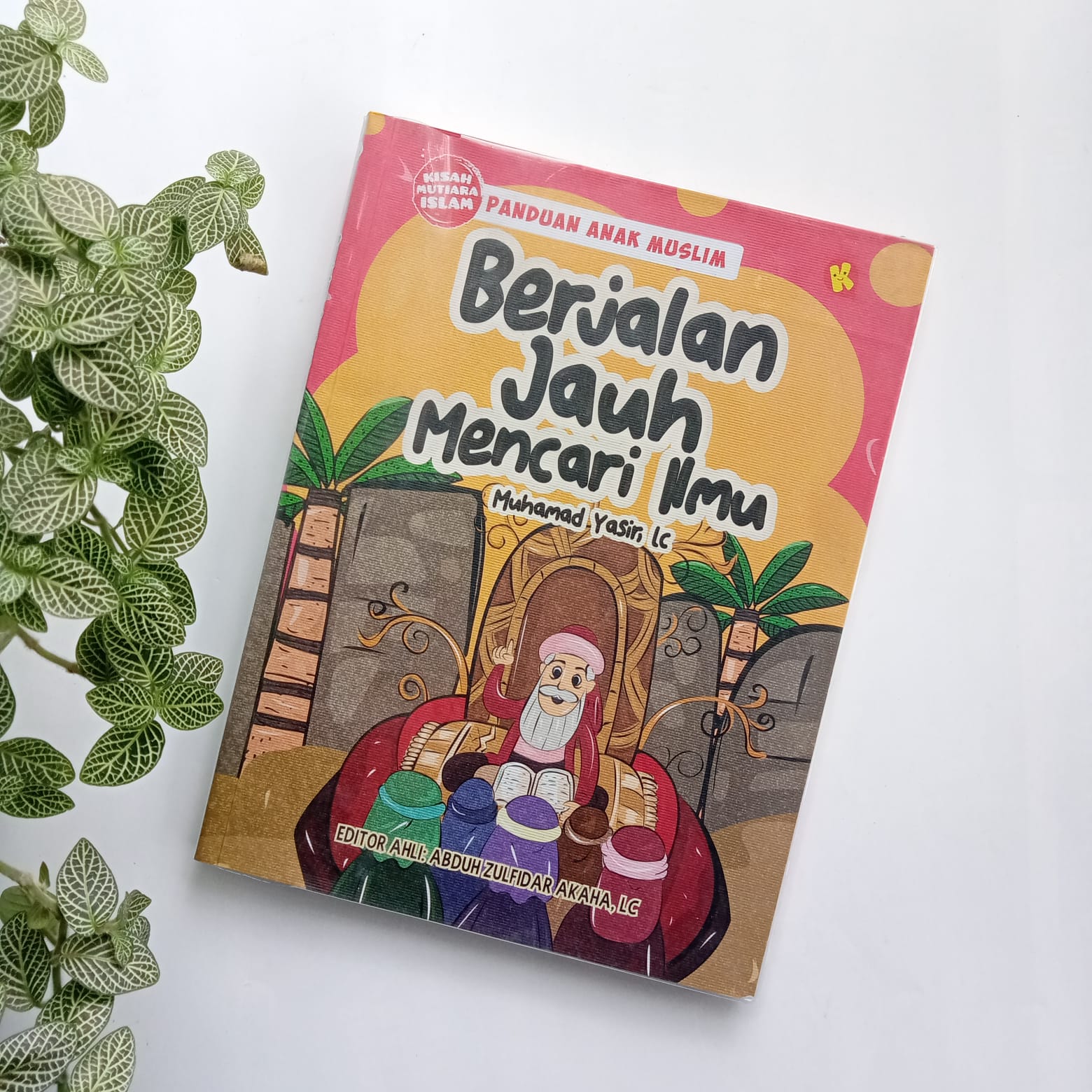 Sampul buku BERJALAN JAUH MENCARI ILMU