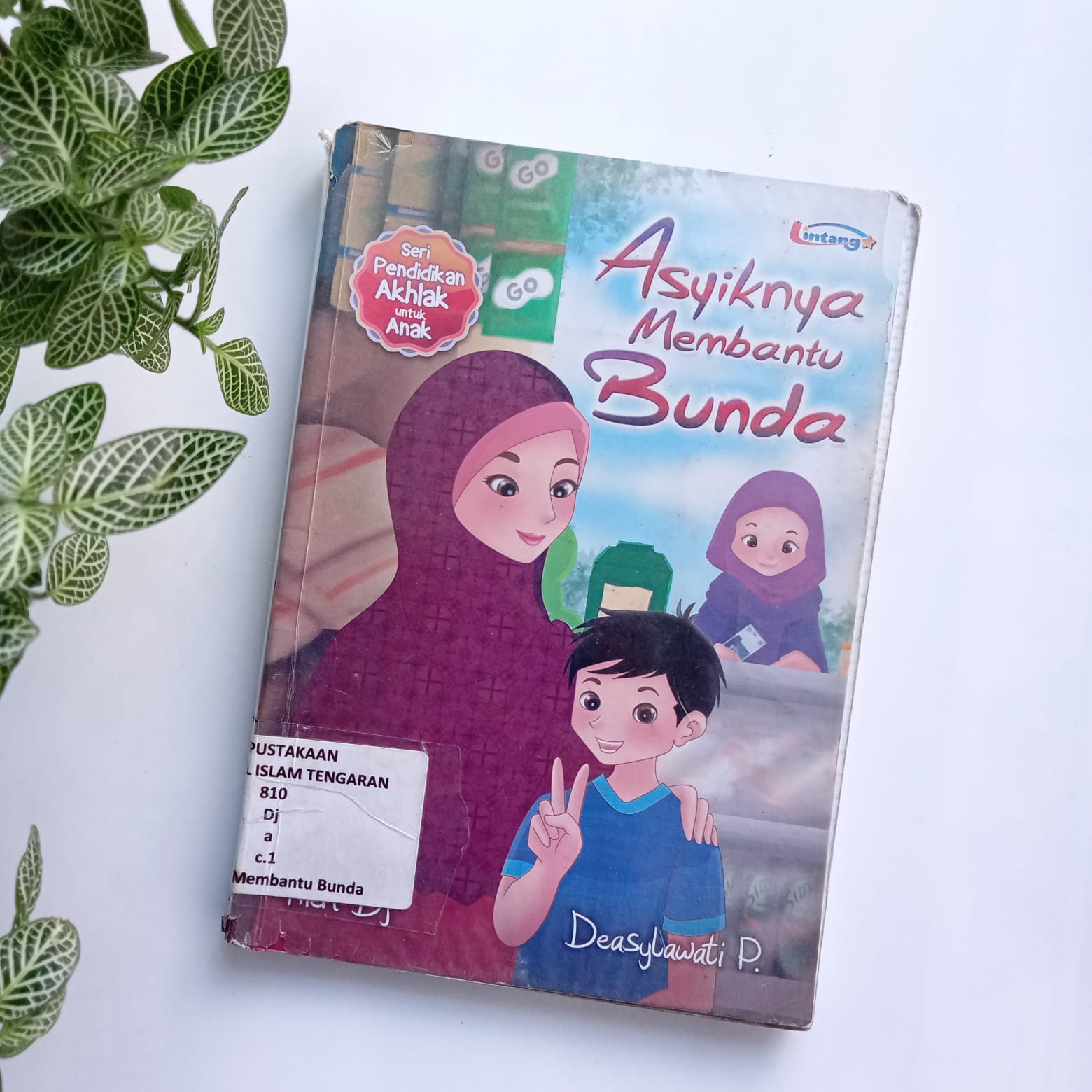 Sampul buku ASYIKNYA MEMBANTU BUNDA