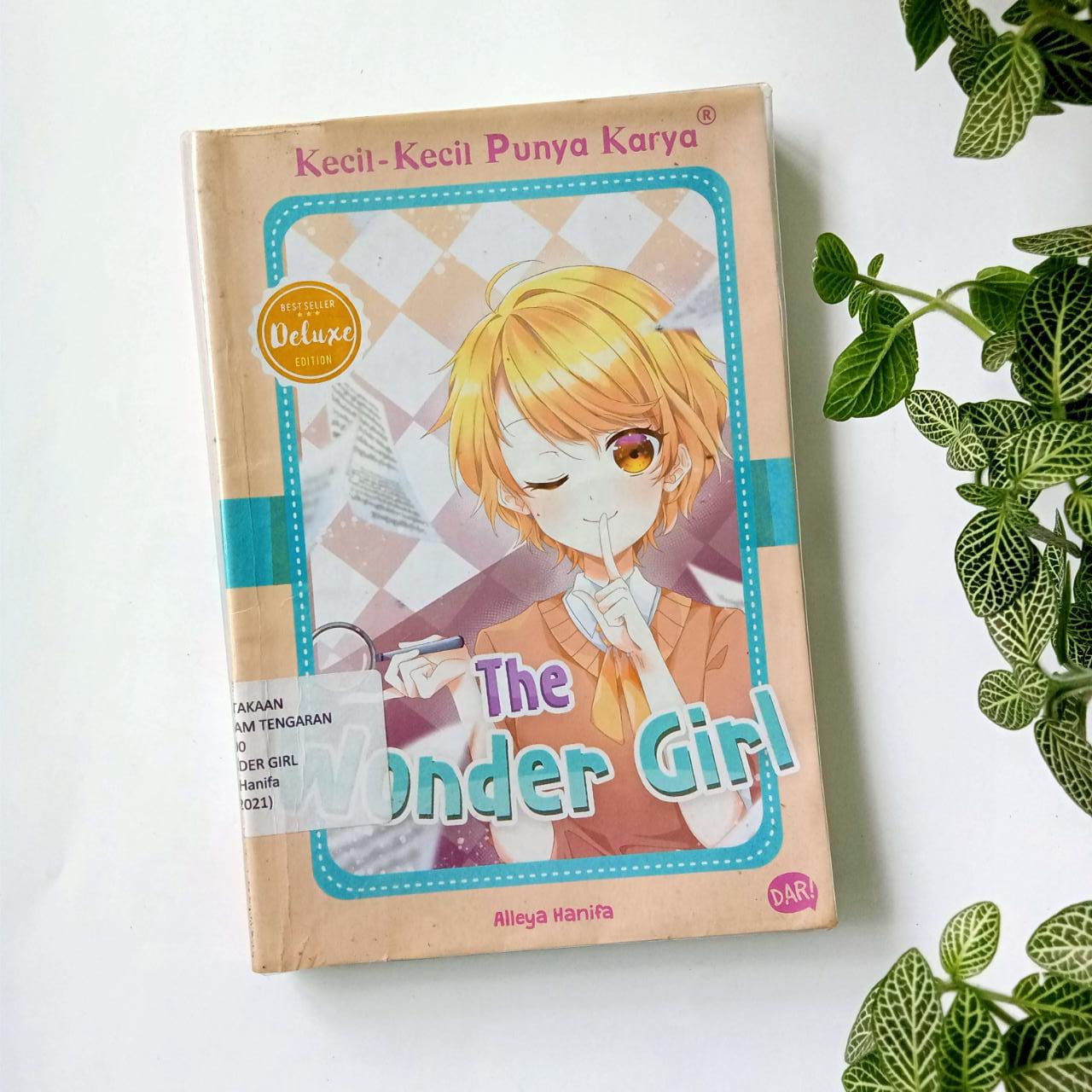 Sampul buku KKPK DELUXE THE WONDER GIRL