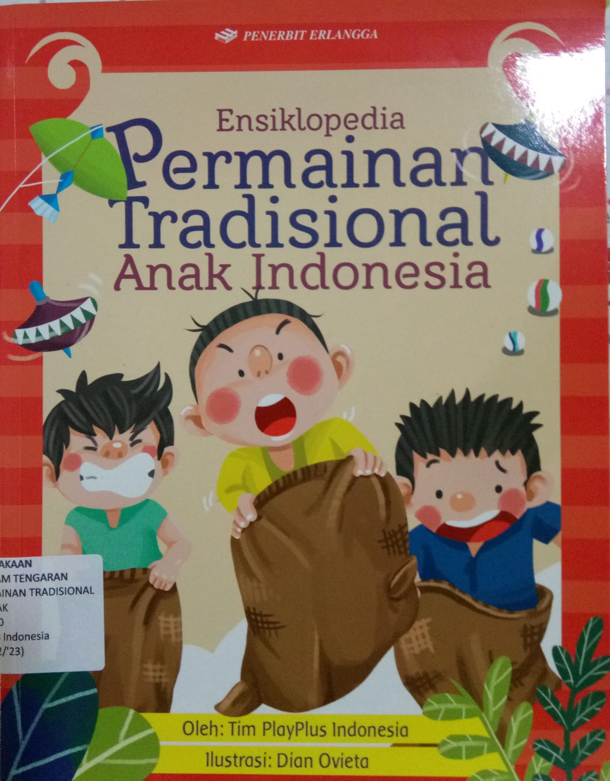 Sampul buku ENSIKLOPEDIA PERMAINAN TRADISIONAL ANAK
