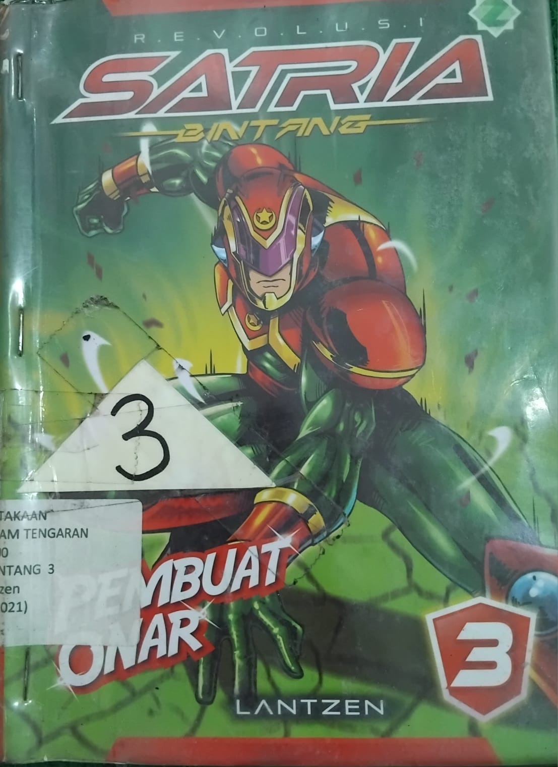 Sampul buku REVOLUSI SATRIA BINTANG : PEMBUAT ONAR 3 (3)