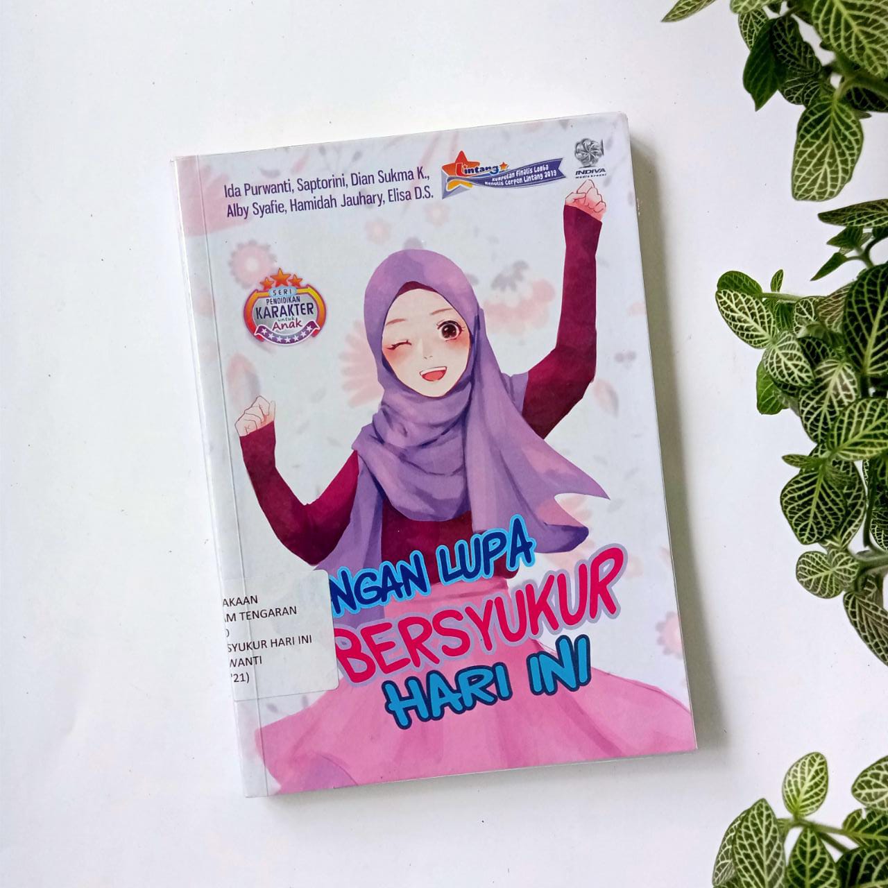 Sampul buku JANGAN LUPA BERSYUKUR HARI INI