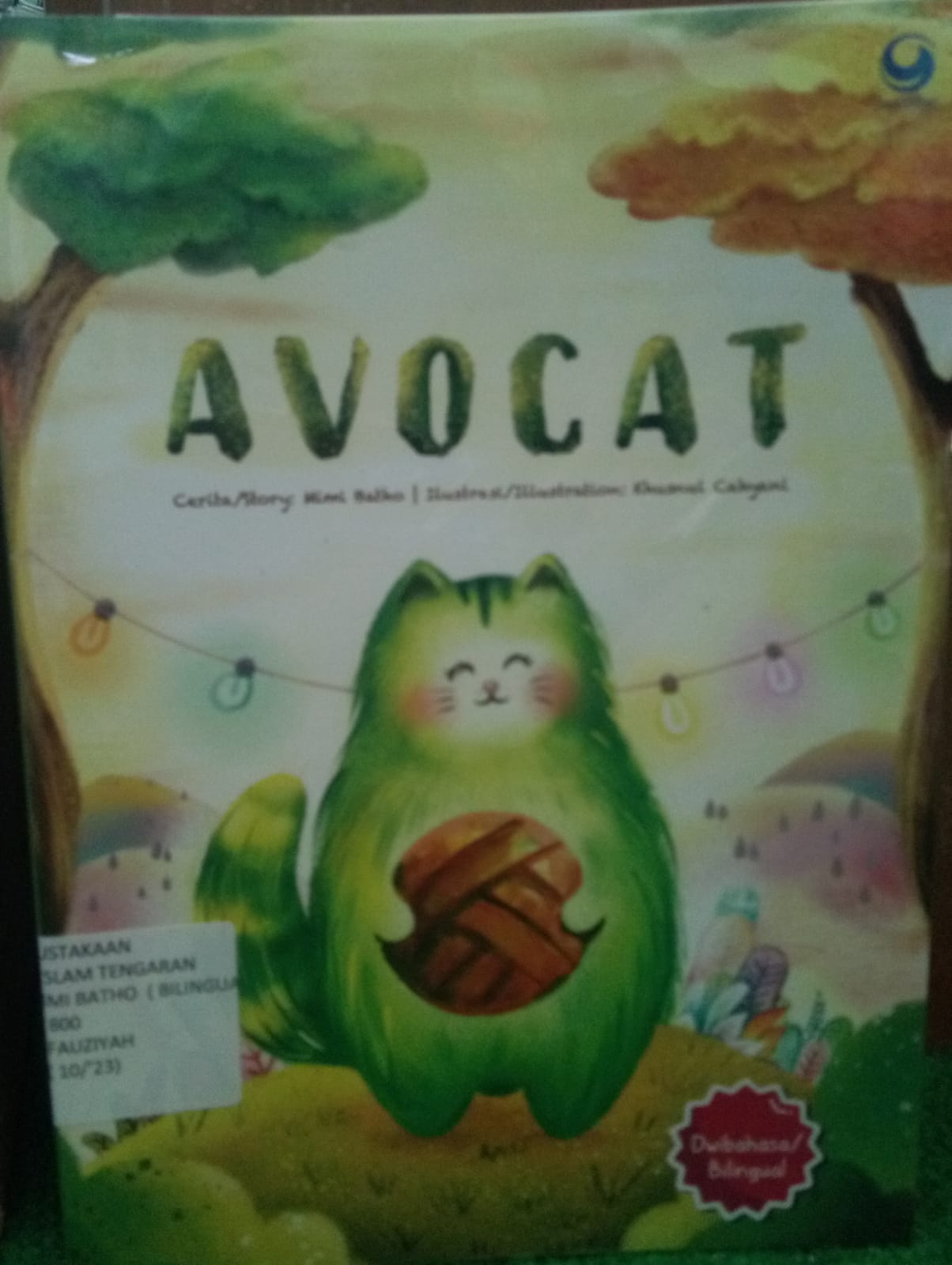 Sampul buku AVOCAT : CERITA MIMI BATHO  ( BILINGUAL)
