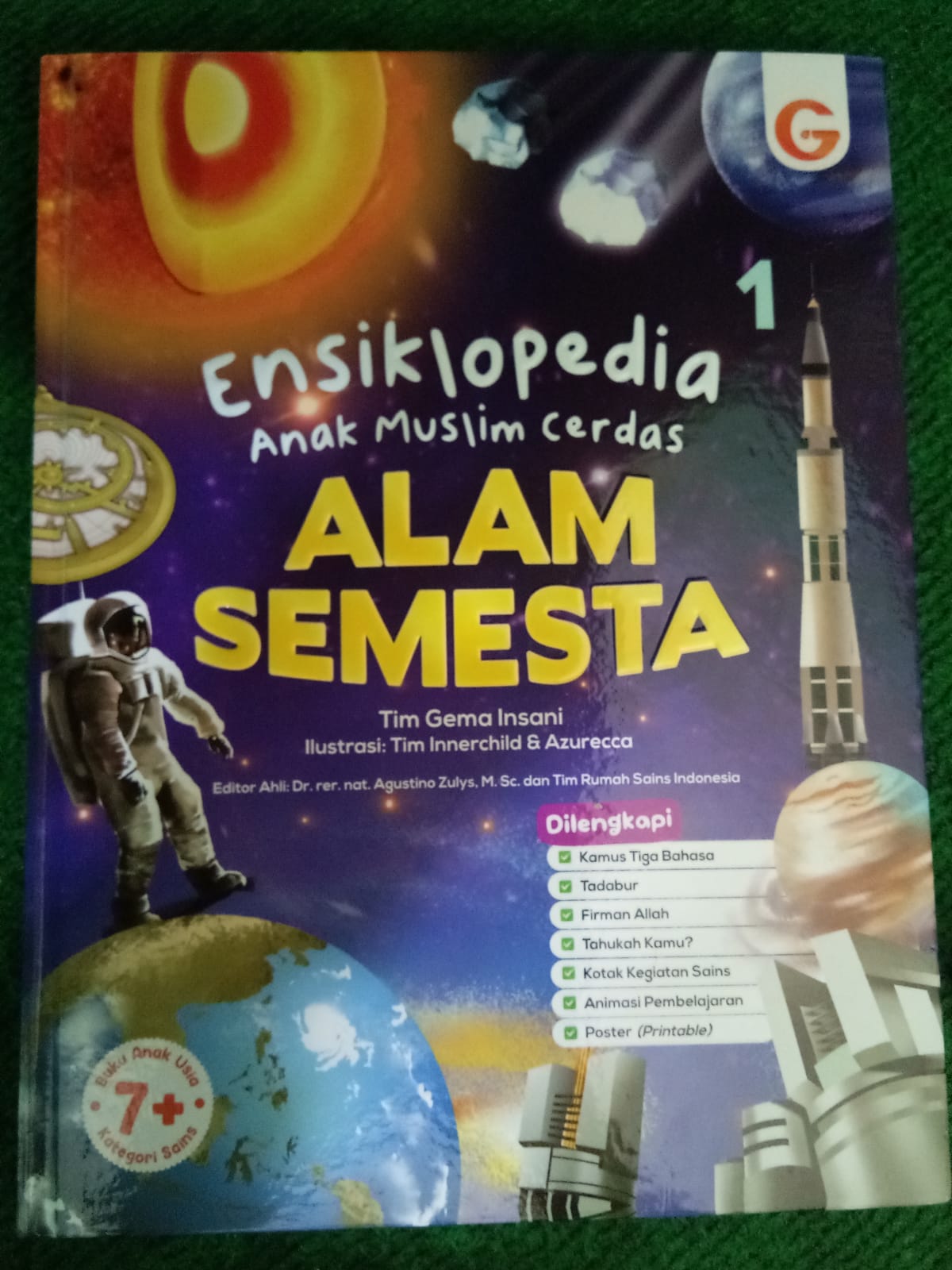 Sampul buku ENSIKLOPEDIA ANAK MUSLIM CERDAS : ALAM SEMESTA