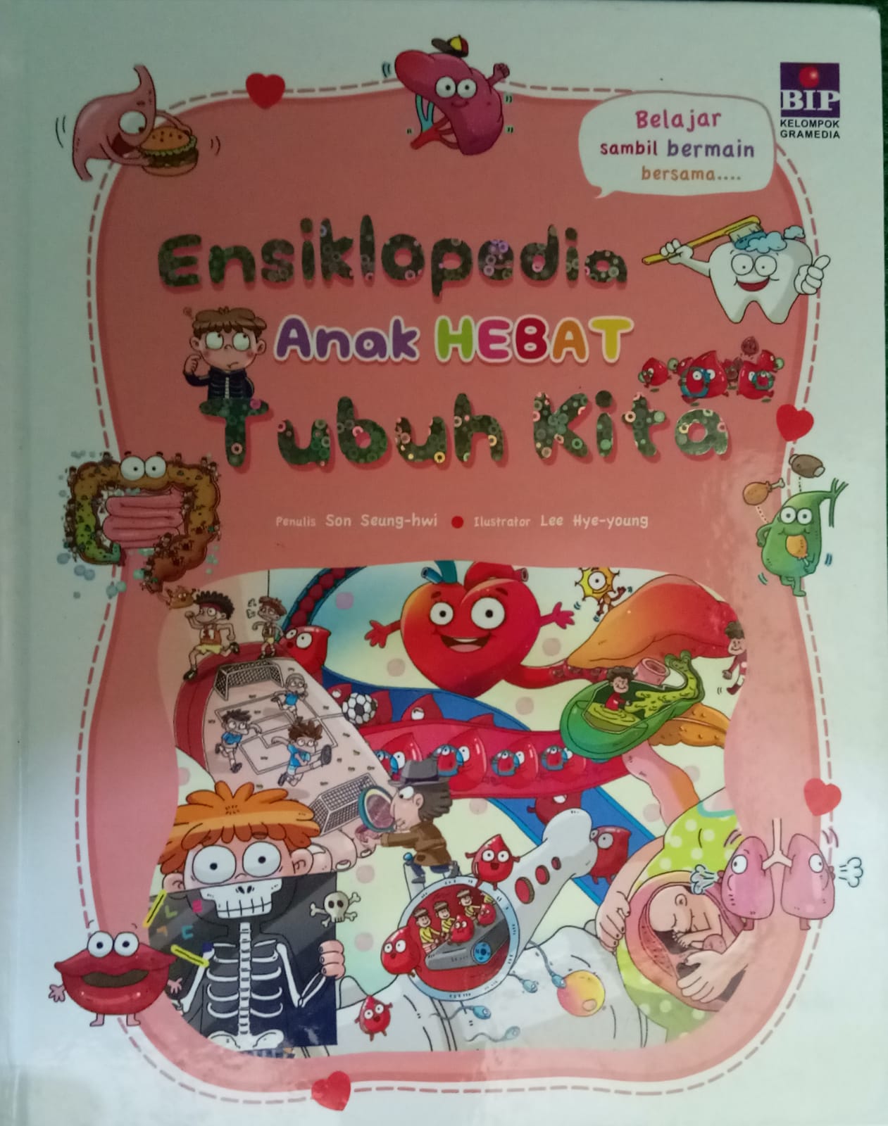 Sampul buku ENSIKLOPEDIA ANAK HEBAT : TUBUH KITA