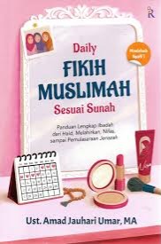 Sampul buku Daily Fikih Muslimah Sesuai Sunah SC 2025