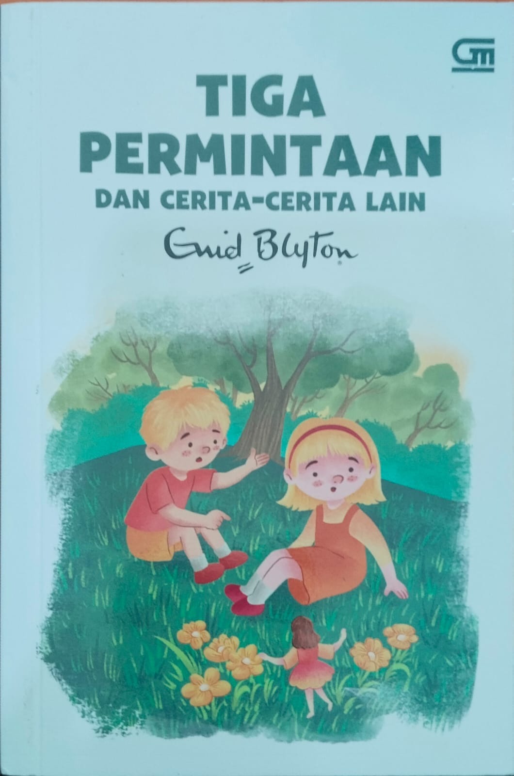 Sampul buku Box Set Seri Kumbang: Tiga permintaan dan cerita-cerita lainya